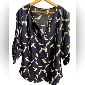 🪶🩷41 Hawthorn Navy Feather Print Blouse size M. Gorgeous!